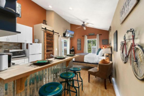 Industrial Old Town Bungalow with Free Cruiser Bikes